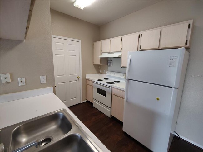 Building Photo - 13215 Sanctuary Cove Dr