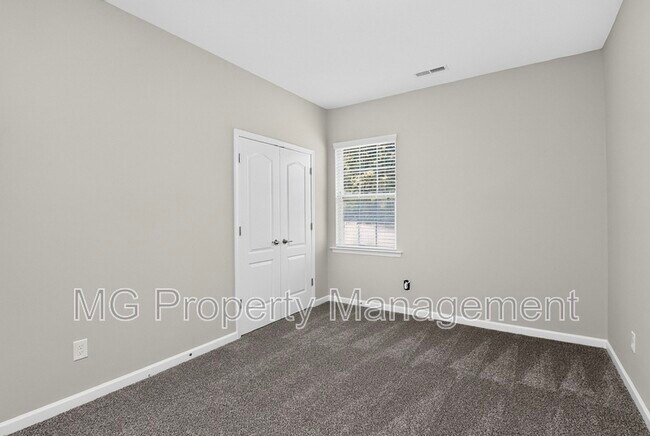 Building Photo - 15111 Brannock Hills Dr