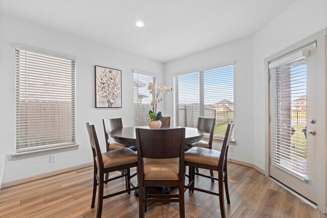 Building Photo - 28410 Hannahs Harbor Ln