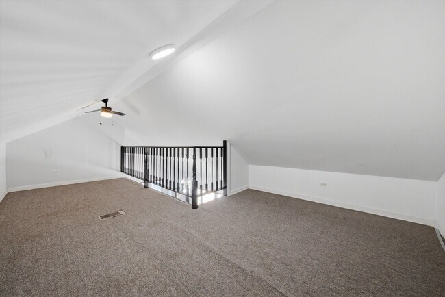 Building Photo - 4623 S Kilpatrick Ave