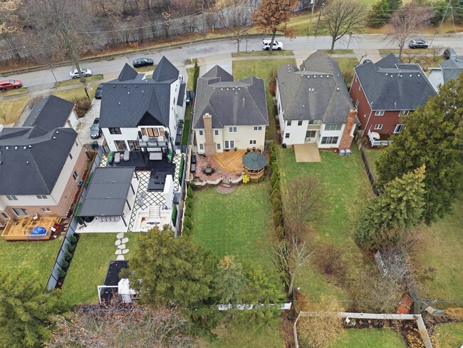 Building Photo - 395 Scott St