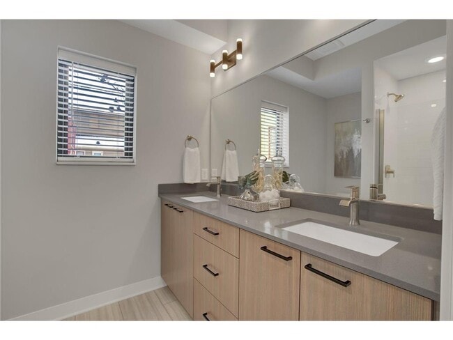 Building Photo - 3628 Colfax Ave South