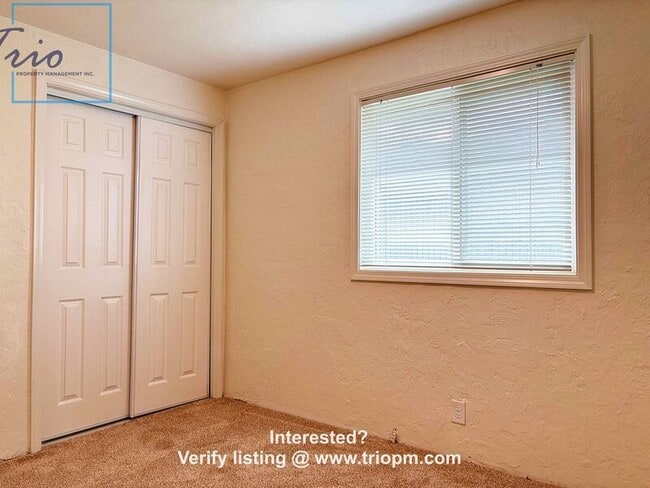 Building Photo - 2577 L St