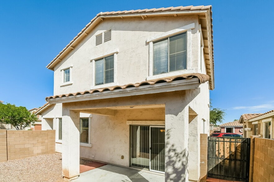 Building Photo - 865 E Stottler Dr
