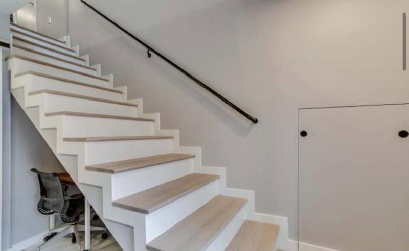 Building Photo - 2526 17th St NW