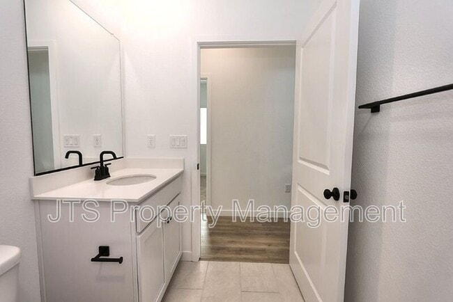 Building Photo - 4266 Aura Way