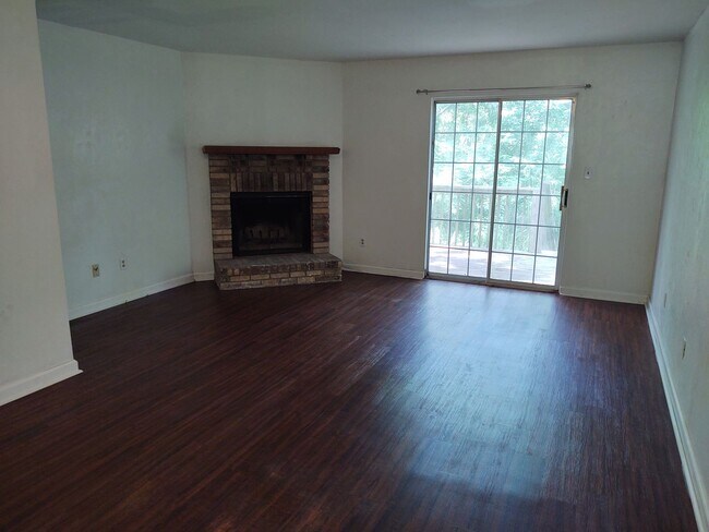 Primary Photo - Now Leasing!