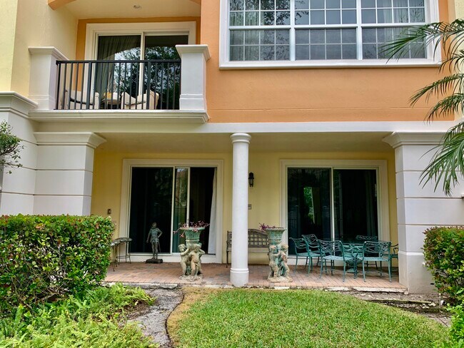 Building Photo - 5620 NE Trieste Terrace