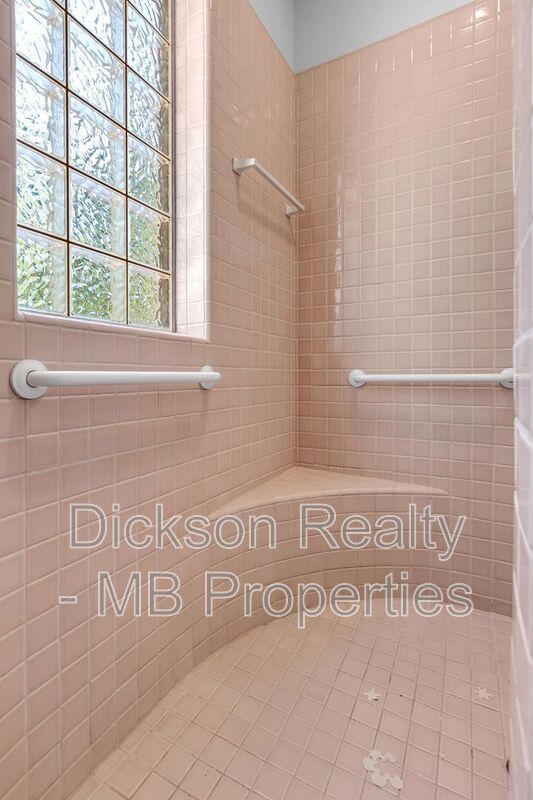 Building Photo - 4440 Juniper Trail