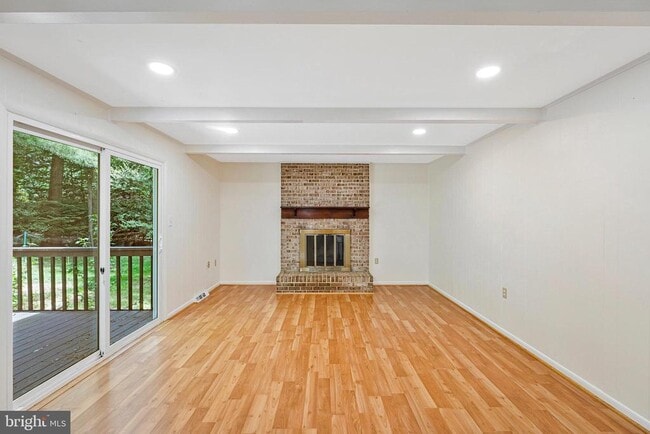 Building Photo - 2305 Acton Dr