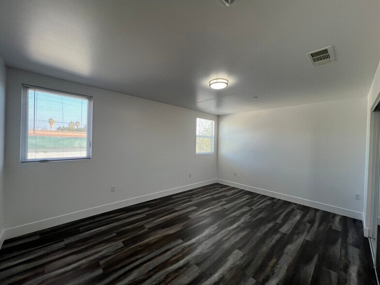 Building Photo - 6734 Irvine Ave