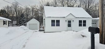 Building Photo - 7901 Elm St