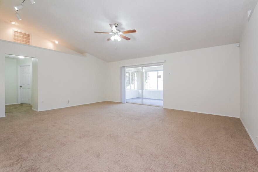 Building Photo - 2877 48th Way E