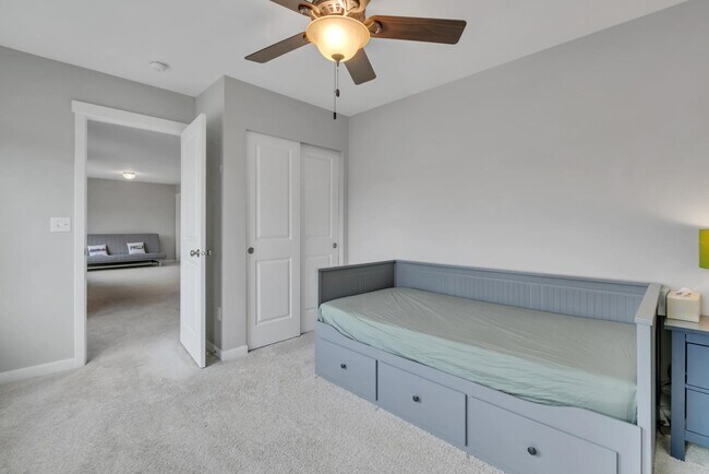 Building Photo - 4370 Novak Dr SW