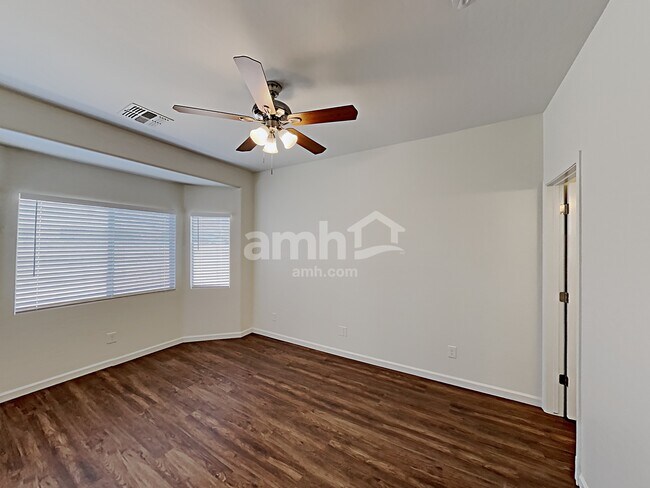 Building Photo - 15504 N 172nd Dr