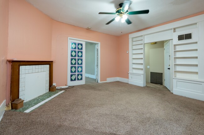 Building Photo - 1705 Fairmount St