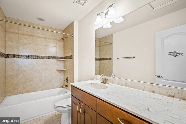 Building Photo - 211 Mill St