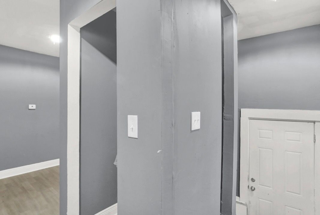 Building Photo - 810 N Euclid Ave