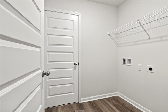 Building Photo - 9948 Sequoyah Cove Dr