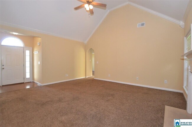 Building Photo - 211 Silver Creek Pkwy