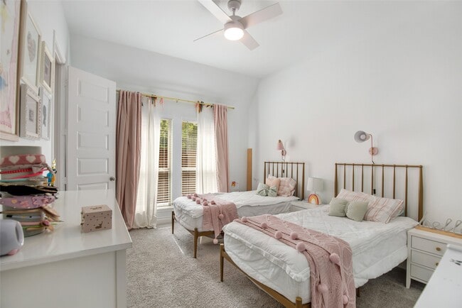 Building Photo - 12310 May Pop Path