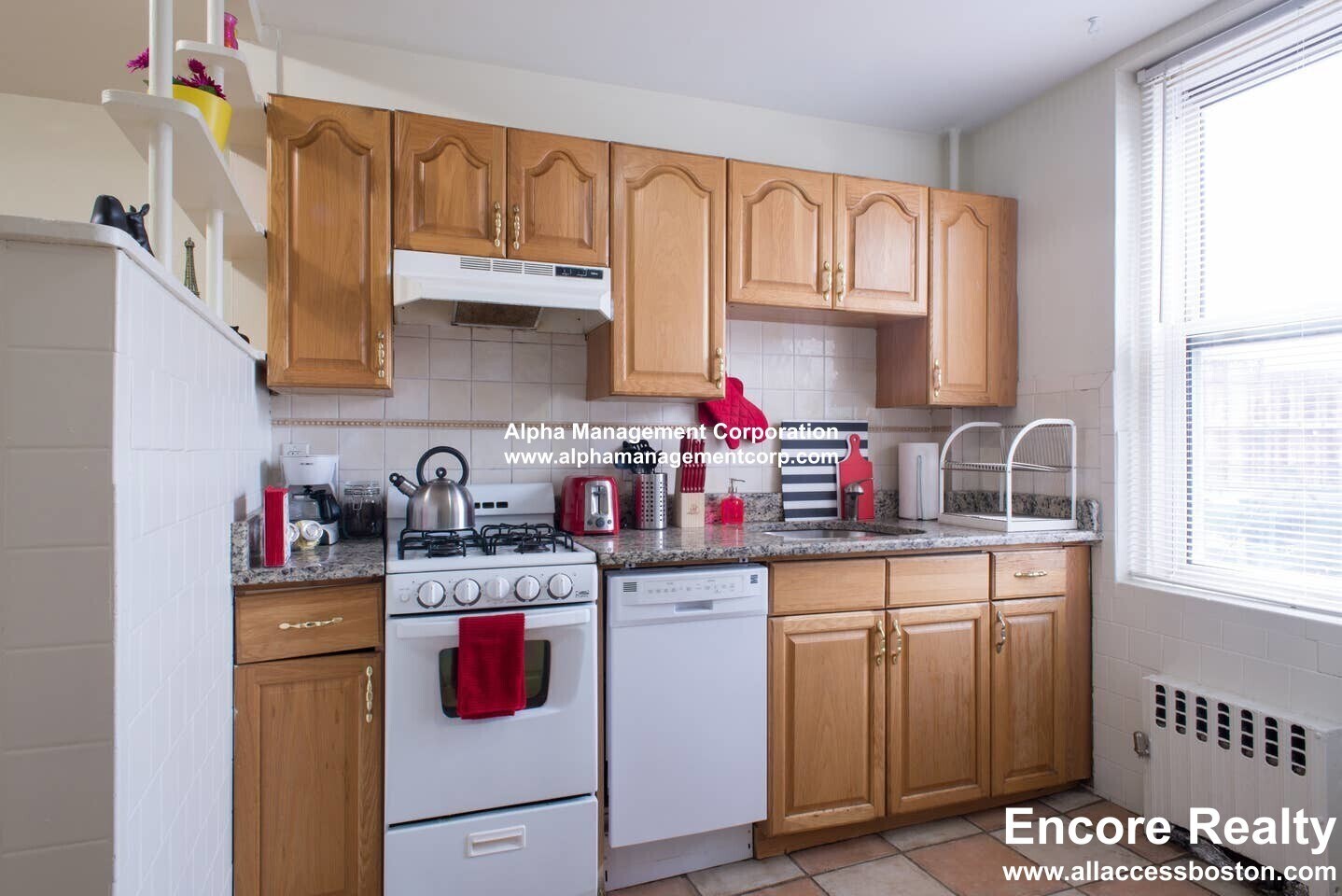 Building Photo - 126 Warren St