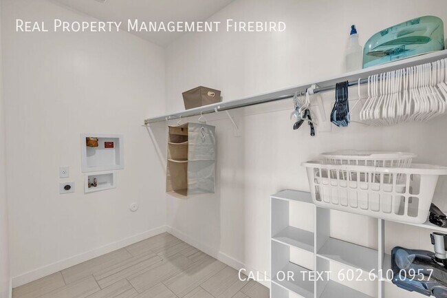 Building Photo - 2272 W Harmont Dr