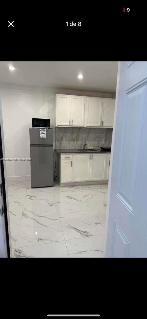 Building Photo - 1023 NW 3rd Ave