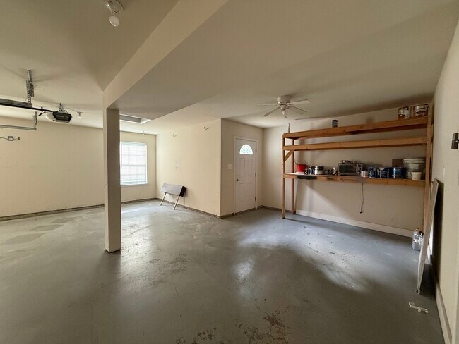 Building Photo - 20850 Autumn Mill Ct