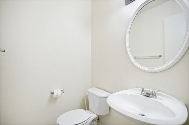 Building Photo - 6054 Bantry Bay