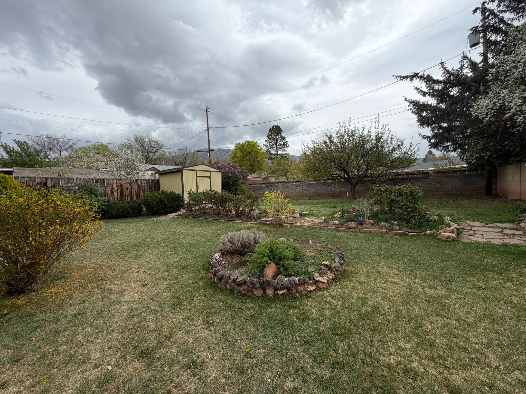 Building Photo - 345 W 400 S