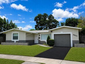 Building Photo - 5821 NW 12th Ct