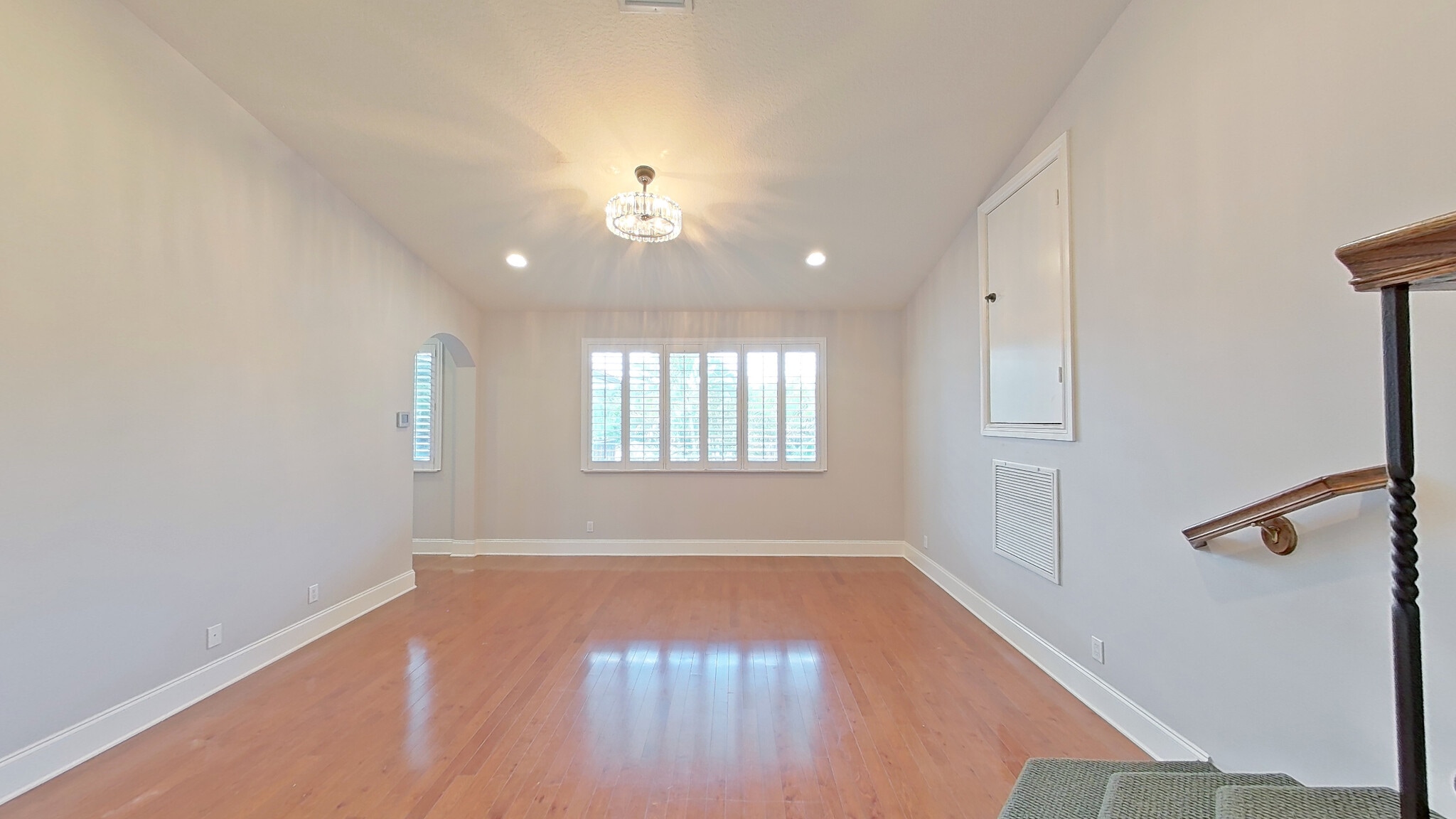 Upstairs Living Room - 17550 Circle Pond Ct