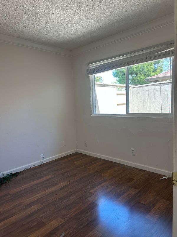 Building Photo - 2615 Rutgers Ln