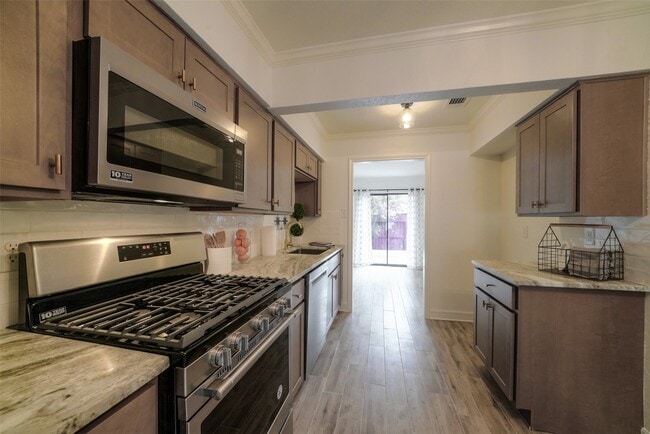 Building Photo - 2807 Elm Grove Ct