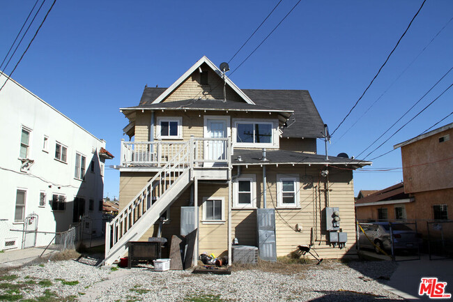 Building Photo - 4051 Normandie Ave