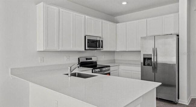 Building Photo - 3302 Laurent Lp