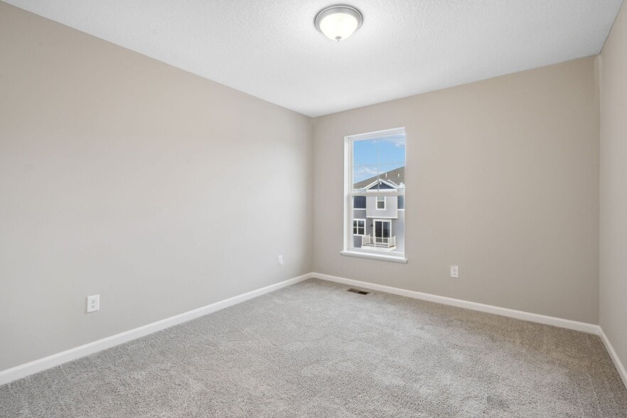 Building Photo - 13647 Marsh View Blvd