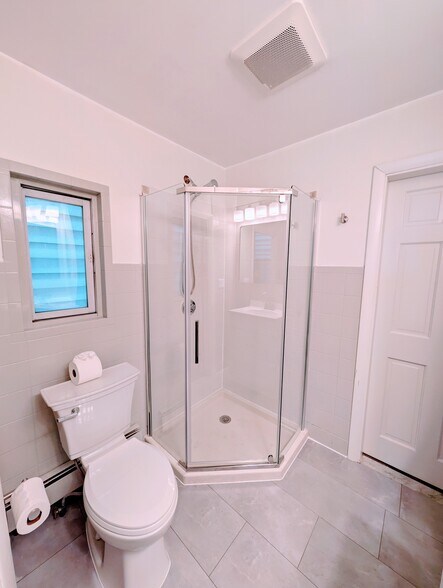 Building Photo - 656 Dorchester Ave