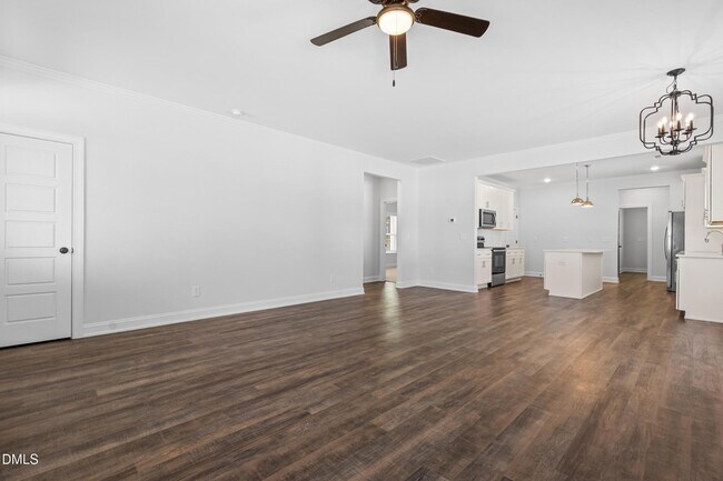 Building Photo - 148 E Battery Cir