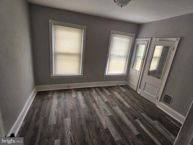 Building Photo - 2918 N Taylor St