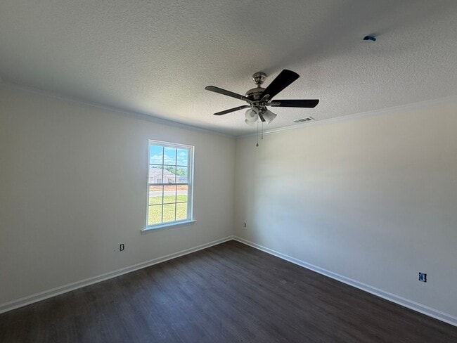 Building Photo - 513 Nickies Wy