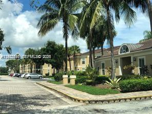 Building Photo - 833 Riverside Dr