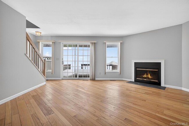 Building Photo - 2003 Regent Dr