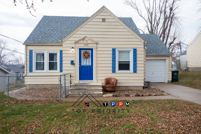 Primary Photo - 3 Bedroom 1 Bathroom | Single Family Home ...