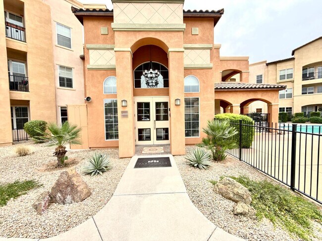 Building Photo - 14575 W Mountain View Blvd