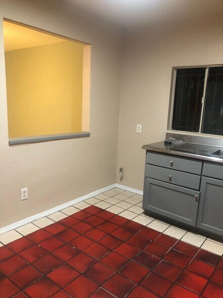 Building Photo - 12542 Waldorf Dr