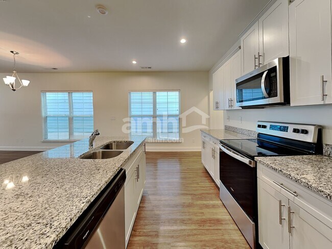 Building Photo - 5314 Tupelo St