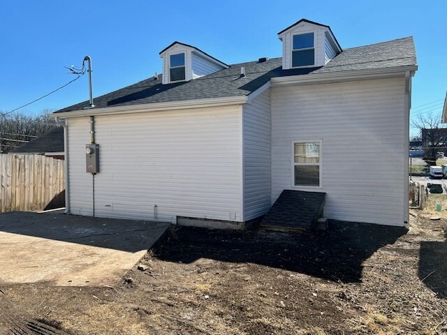 Building Photo - 229 E Washington St