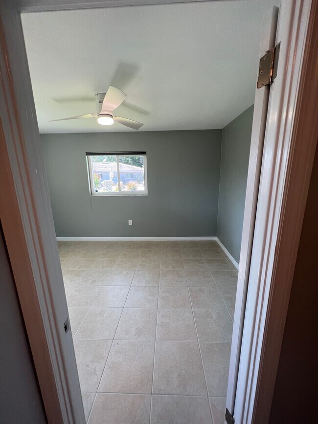Building Photo - 5522 Yorkshire Way